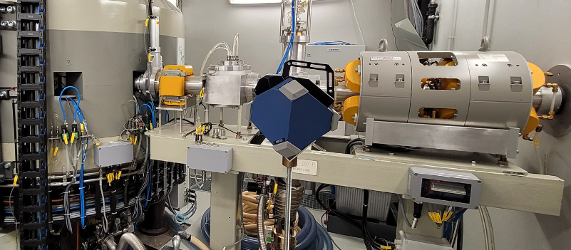 Neutron fields measurement set-up at the Bern medical cyclotron with the DIAMON spectrometer